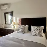 Palmeiral - Private Pool - 10 Guests - Βίλα